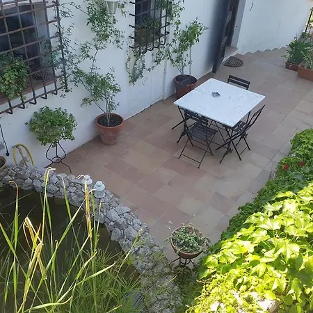 Lola Villa Sitges
